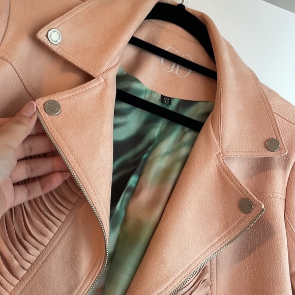 Amazing jacket - Picture 2 of 4